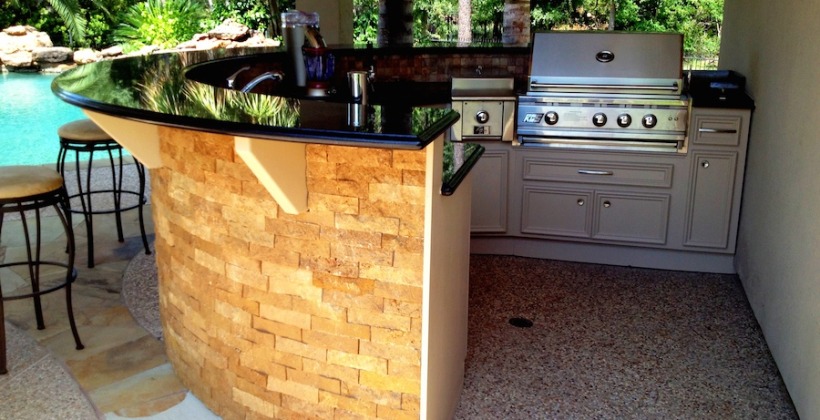Kingwood-Outdoor-Kitchen-Cabinets-820x420.jpg